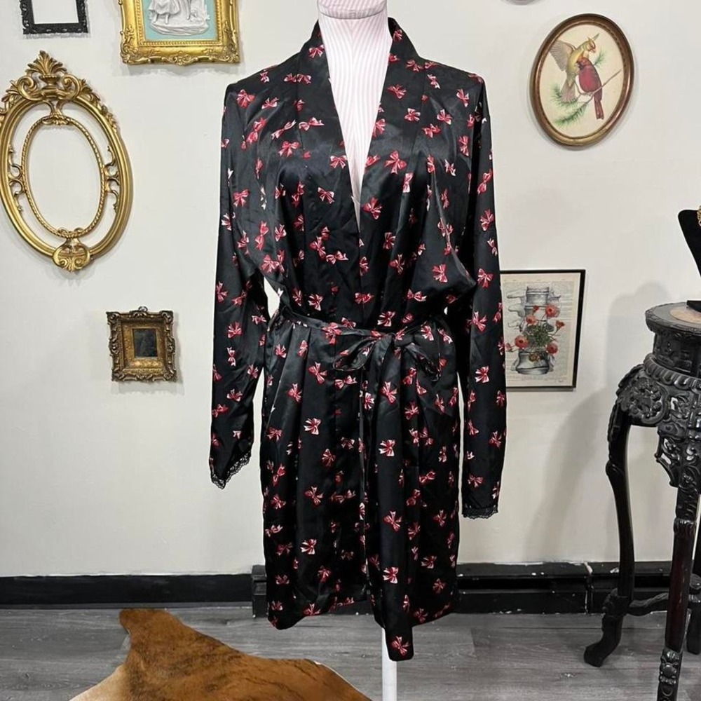 Vintage Delicates Black Satin Bow Print Robe – Size Medium